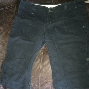 Levi size 14 capris